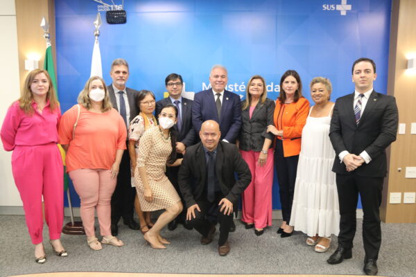 Enfermagem e ministro da Saúde debatem dotação orçamentária do PL do Piso